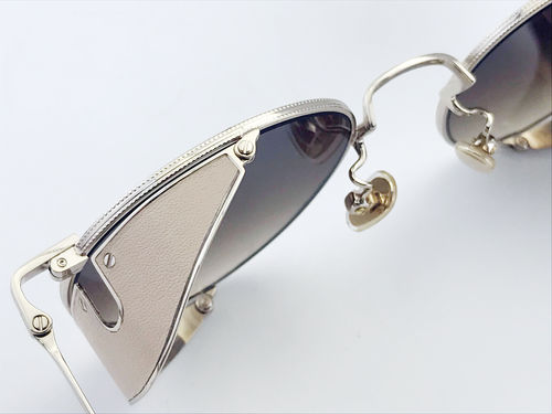 آخر أخبار الشركة عن اتجاهات النظارات الشمسية لعام 2025: ذكية ومستدامة وأنيقة